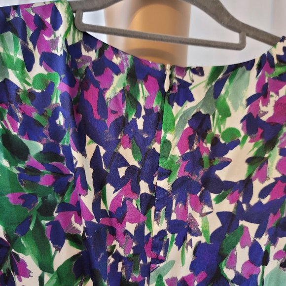 ST. JOHN Budding Floral Silk Charmeuse Sheath Marked down By $140 - Picture 7 of 12
